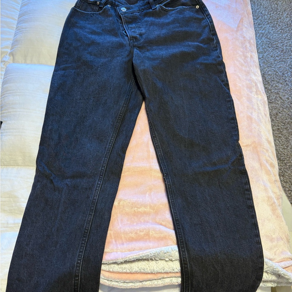 Abercrombie & Fitch Black Women's Straight Leg Jeans